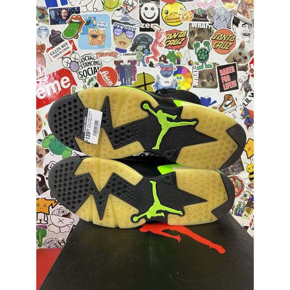 Size 11 - Jordan 6 Retro Electric Green 2021 100% Authentic main image 4